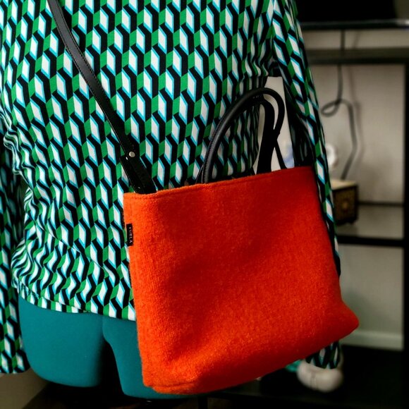 FURLA - Chic & Cozy: Orange Wool Handbag with Crossbody strap - Picture 1 of 12